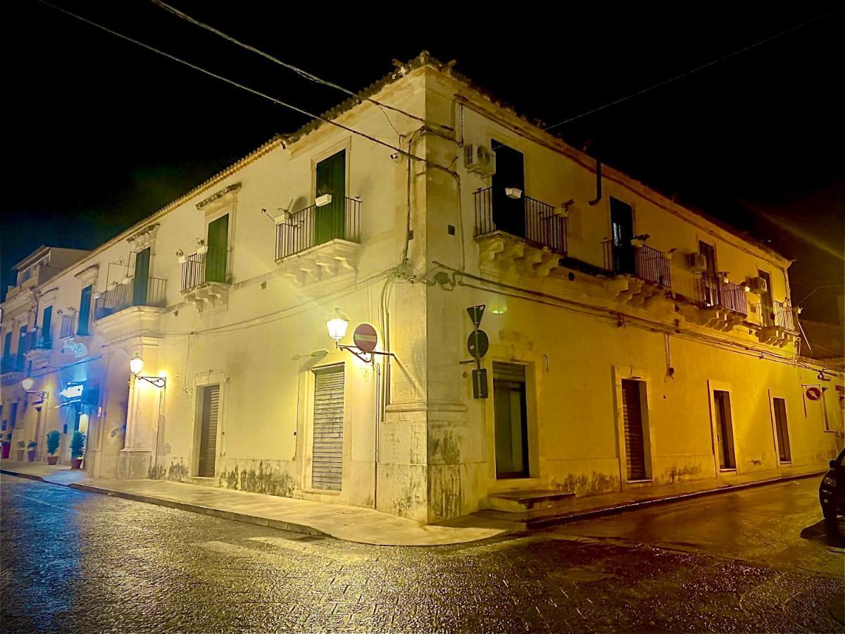B&B Palazzo Loreto Avola Kültér fotó